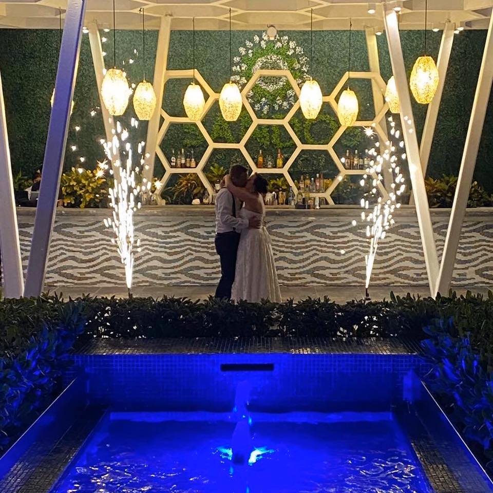 first dance for newlyweds with cold fireworks
