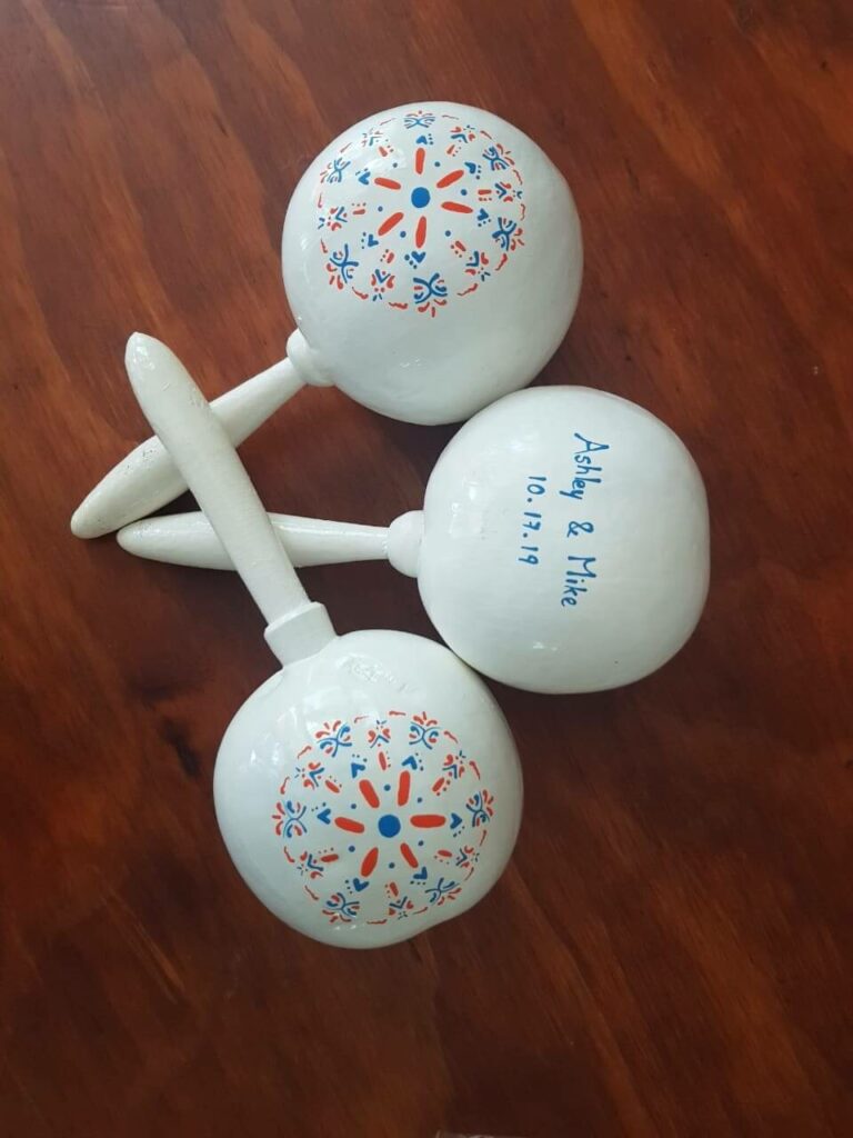 custom design wedding maracas