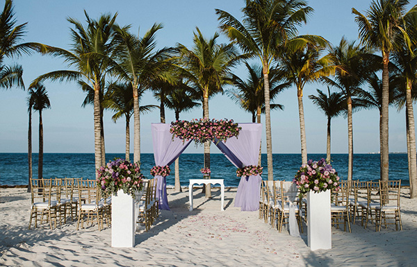 Destination wedding set-up at the beach of Riu Placa costa Mujeres